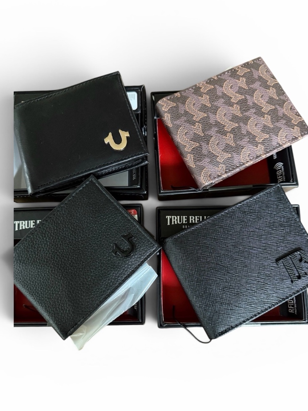 True Religion Men’s Wallets - Buyers Pick